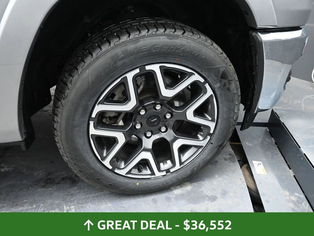 Used 2025 RAM 1500 Laramie AWD/4WD image 20