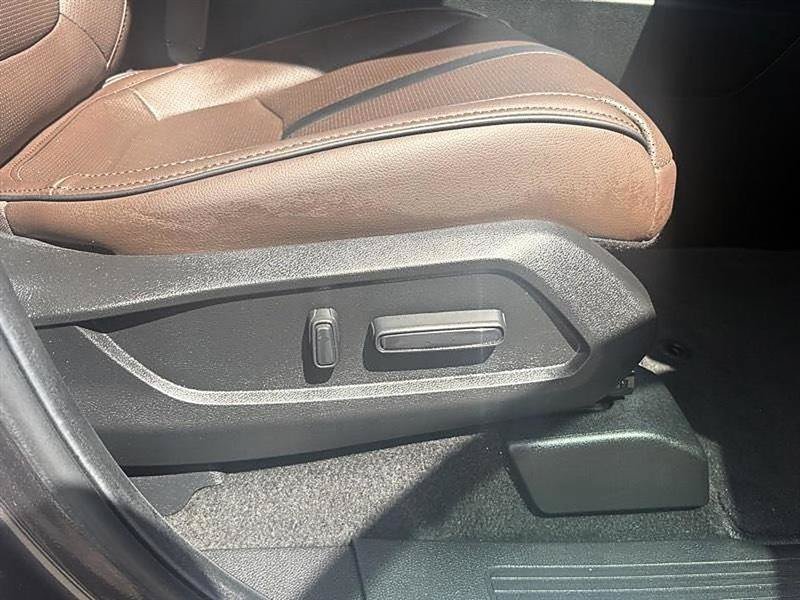 Used 2025 Honda Pilot Elite image 25