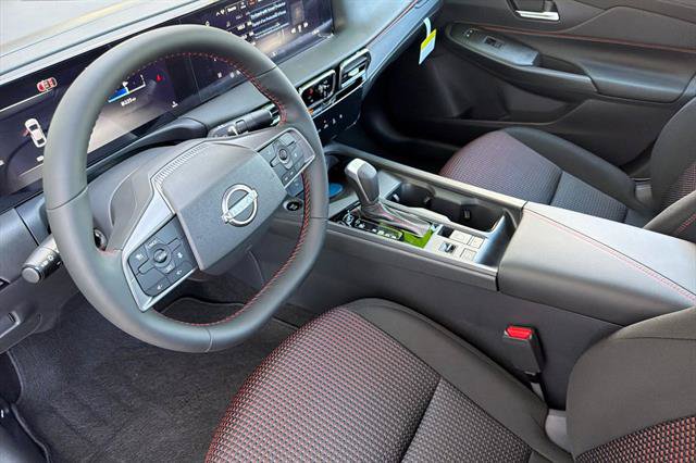 New 2027 Nissan Sentra SR w/ Floor Mat Package FWD image 10