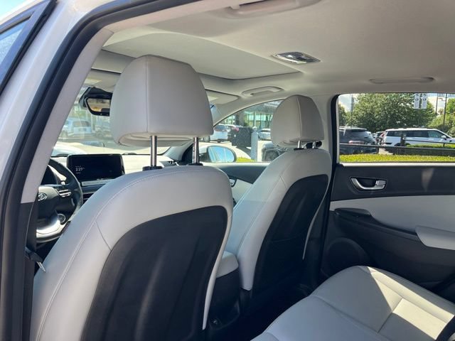 Certified 2023 Hyundai Kona Limited w/ Cargo Package FWD image 9