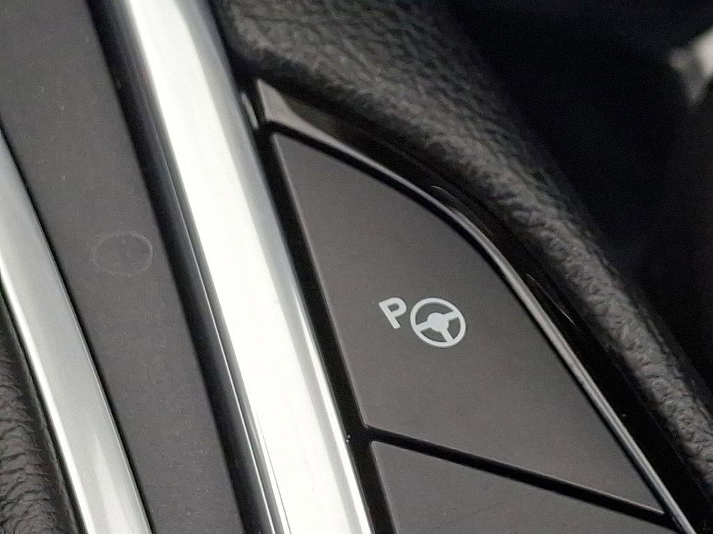 Used 2016 Ford Edge Sport w/ Equipment Group 401A image 26