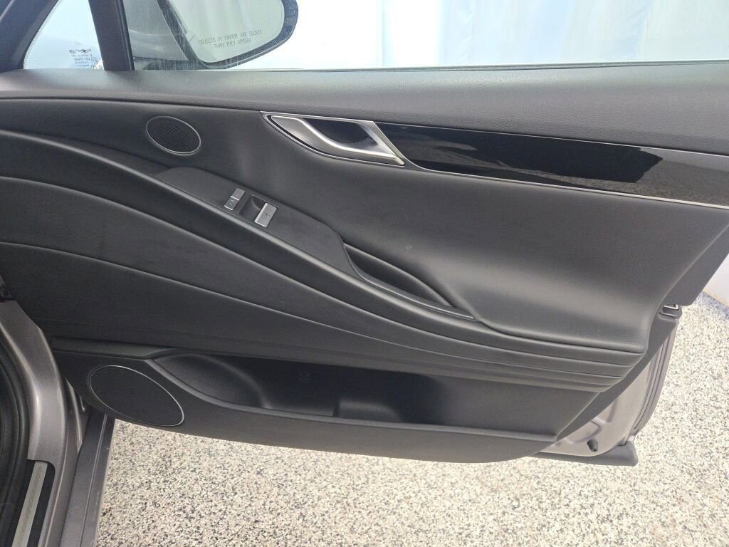 Used 2023 Genesis G80 2.5T image 6