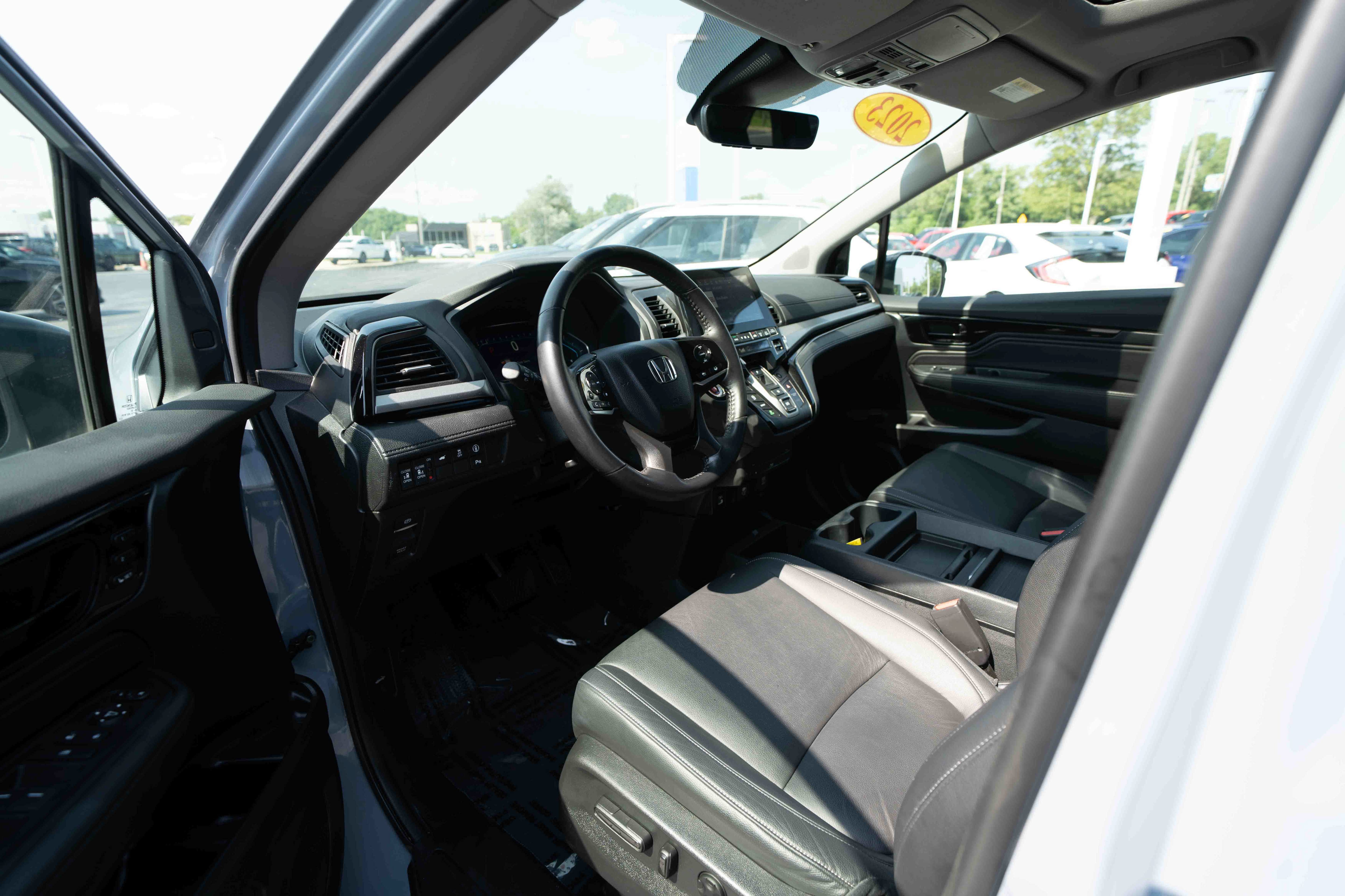 Used 2023 Honda Odyssey Touring image 8