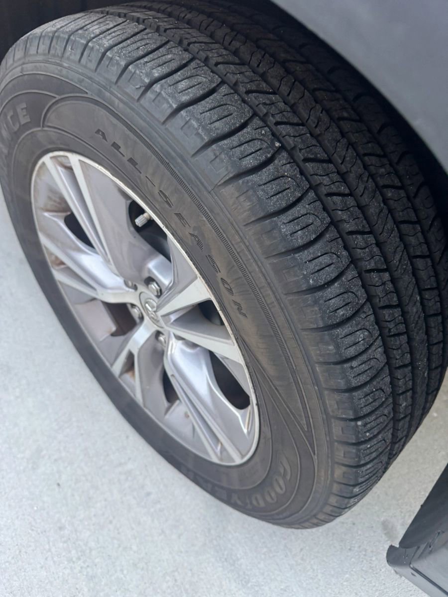 Used 2014 Toyota Highlander XLE image 13