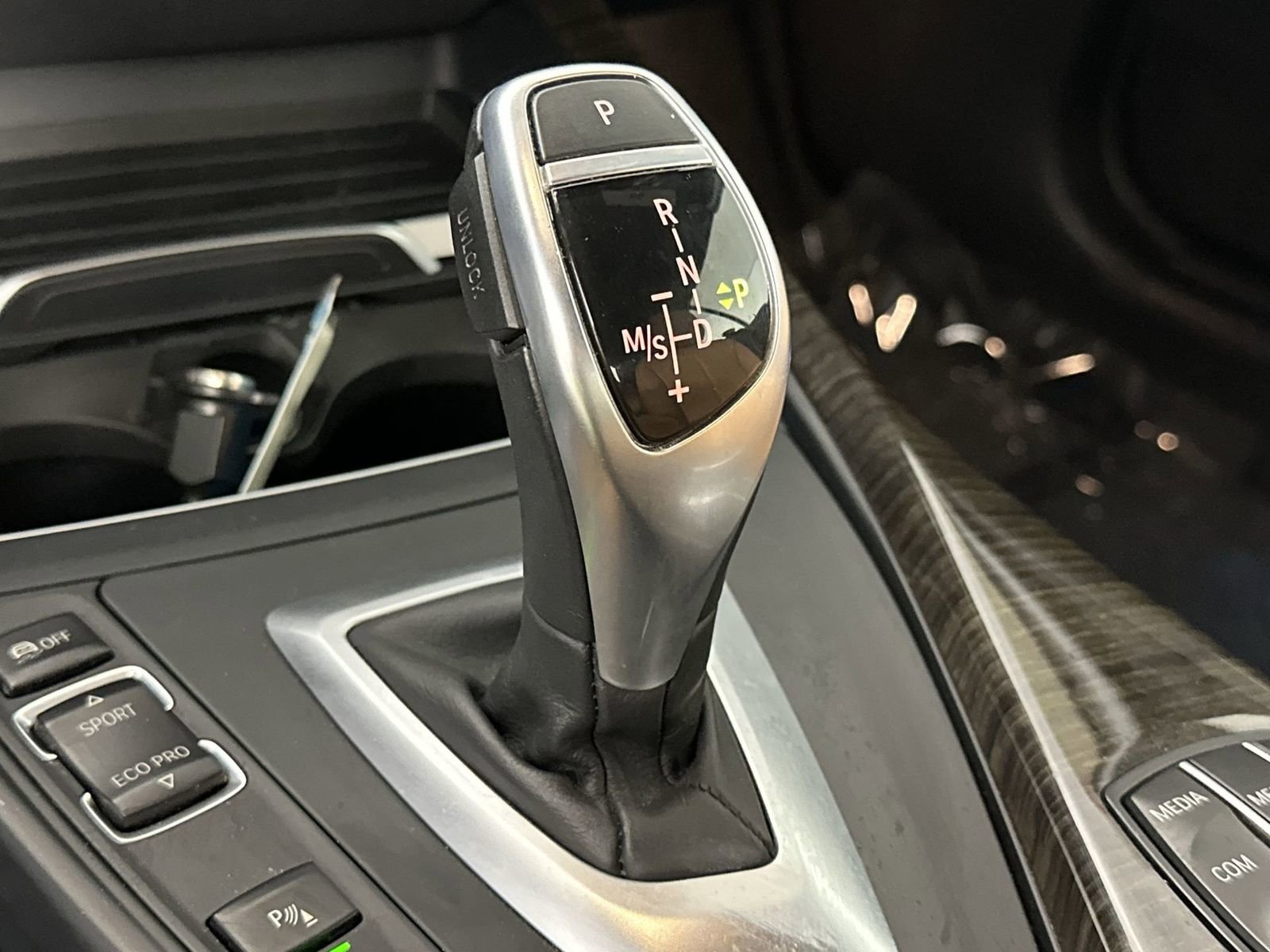 Used 2018 BMW 230i xDrive Convertible image 20