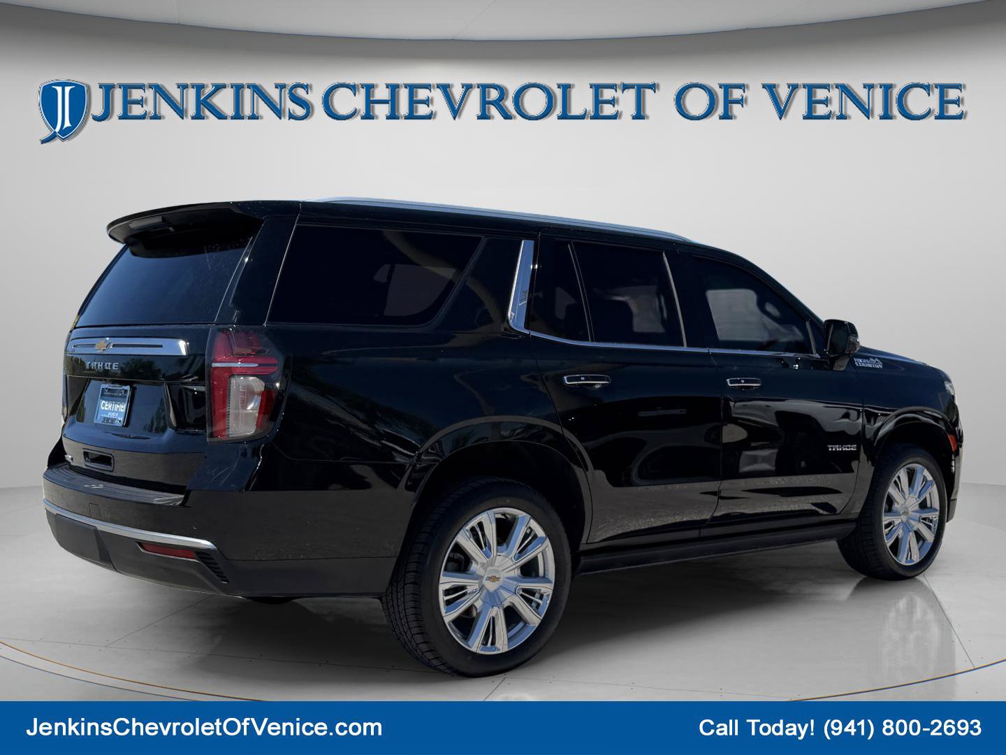 Used 2023 Chevrolet Tahoe High Country w/ Advanced Technology Package AWD/4WD image 5