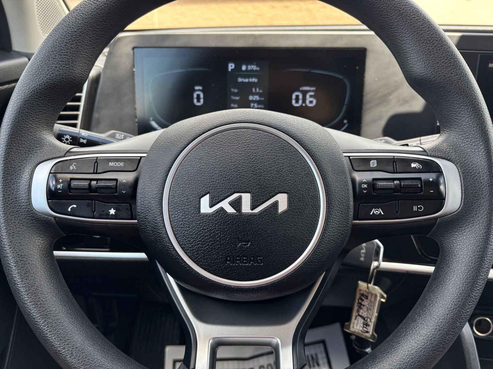 Used 2025 Kia Sportage LX FWD image 28