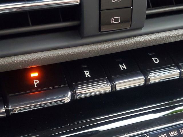 Used 2020 Lincoln Corsair AWD w/ Premium Package image 29