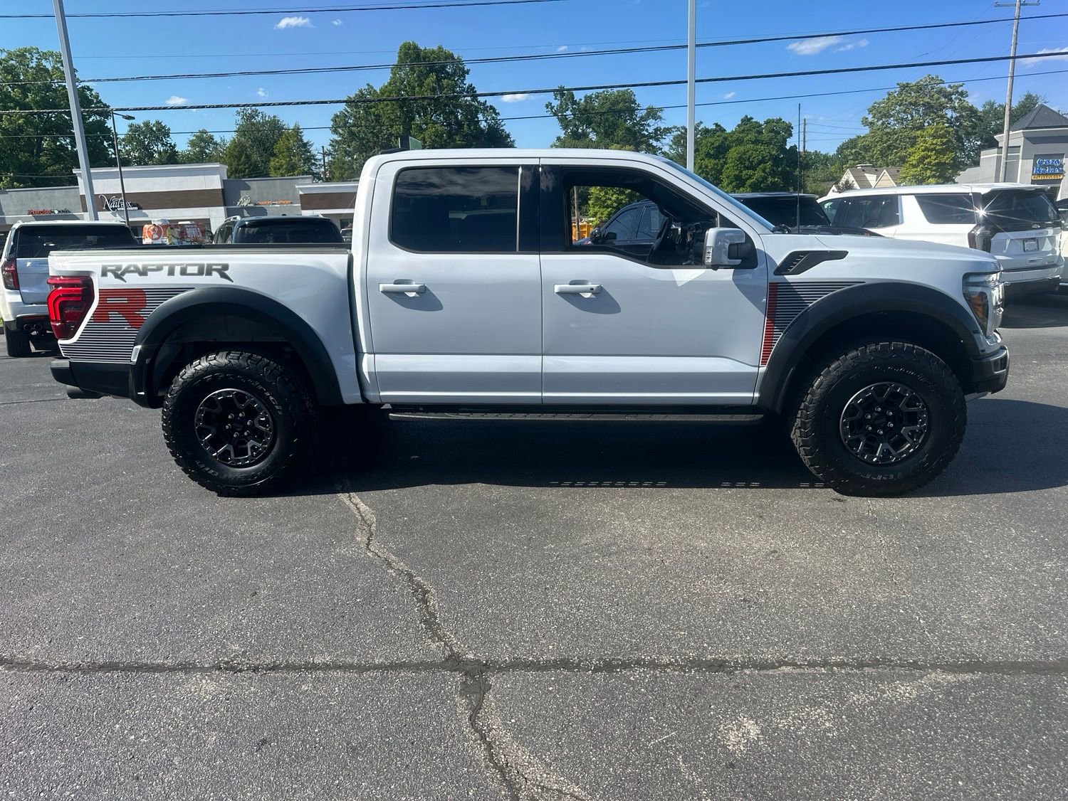 Used 2025 Ford F150 Raptor w/ Equipment Group 803A Raptor R AWD/4WD image 13