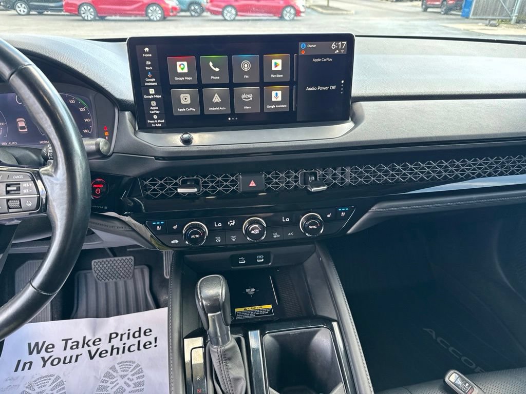 Used 2025 Honda Accord Touring image 19