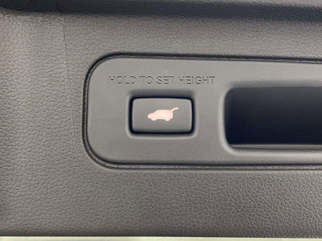 New 2025 Honda Pilot EX-L image 10