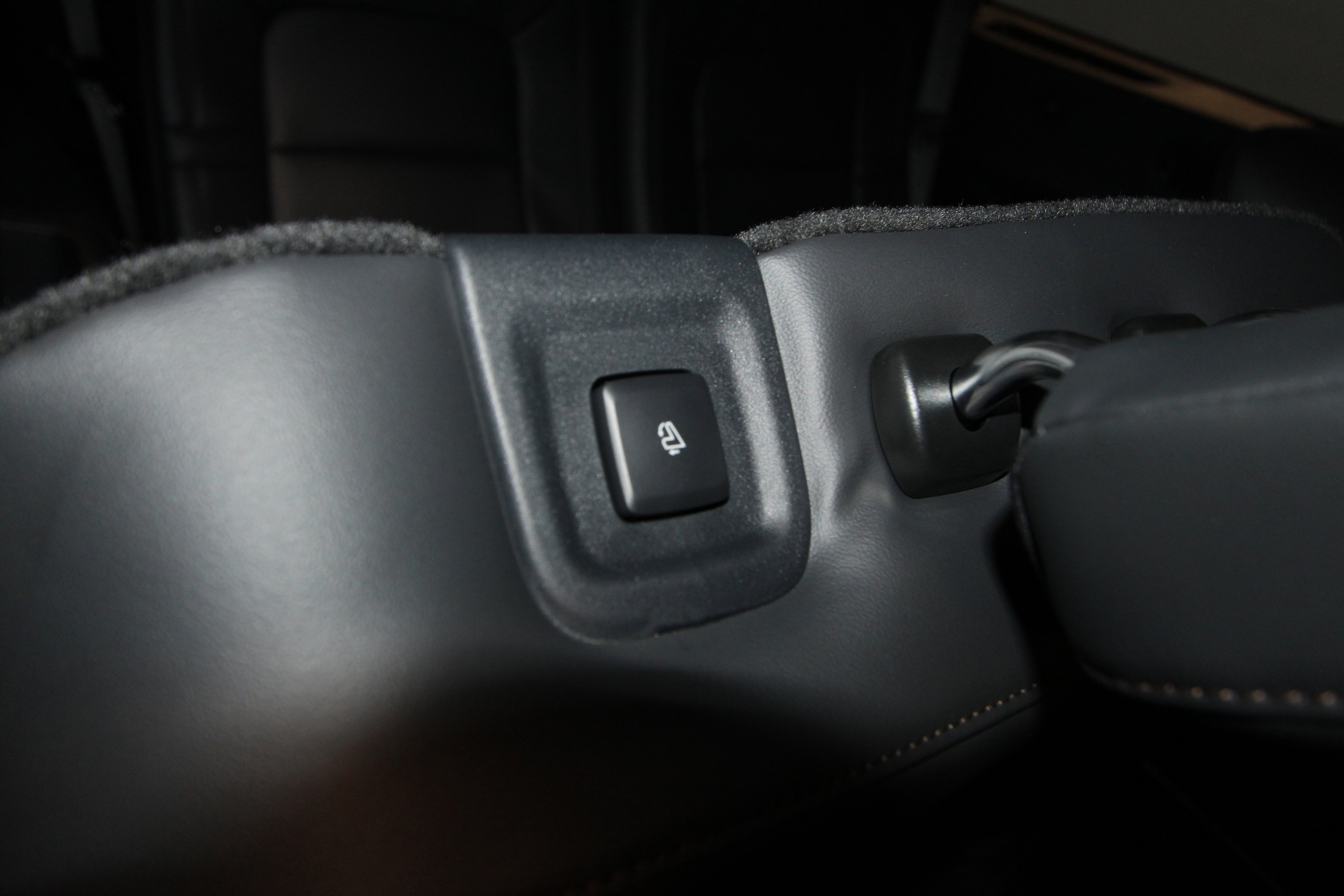 New 2026 Lincoln Aviator Reserve image 23