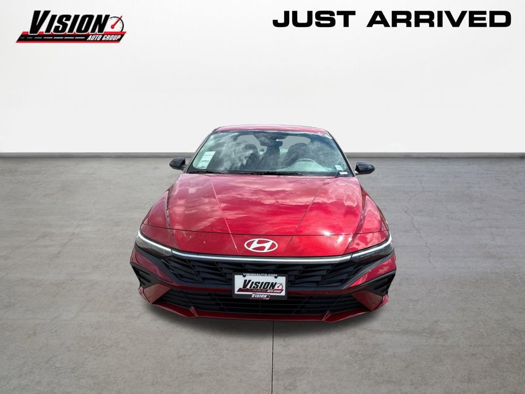 New 2025 Hyundai Elantra Sport video 2