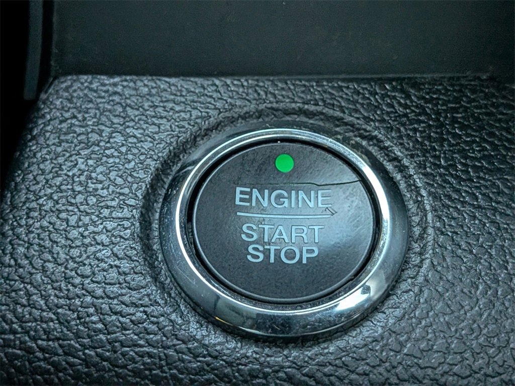 Used 2017 Ford F150 Lariat image 32