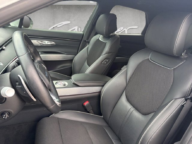 Used 2025 Genesis GV70 3.5T Sport AWD/4WD image 19