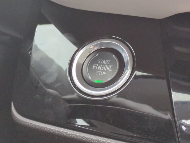 Used 2025 Buick Envision Avenir AWD/4WD image 35
