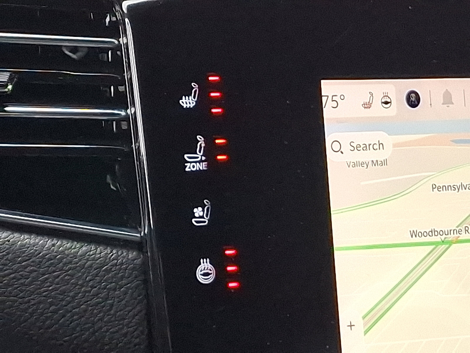 Used 2024 Jeep Wagoneer L Series II w/ Flexible Seating Group image 23