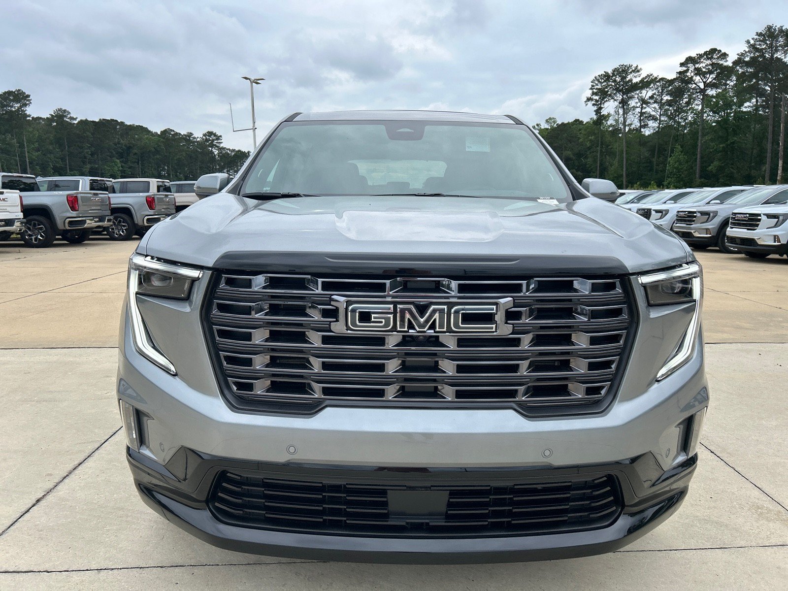 New 2026 GMC Acadia Denali Ultimate w/ LPO, Floor Liner Package FWD image 5