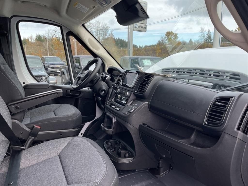 New 2025 RAM ProMaster 2500 w/ Convenience Group image 19