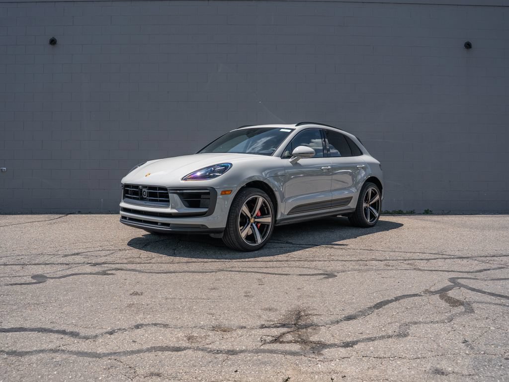 Used 2026 Porsche Macan S AWD/4WD image 1