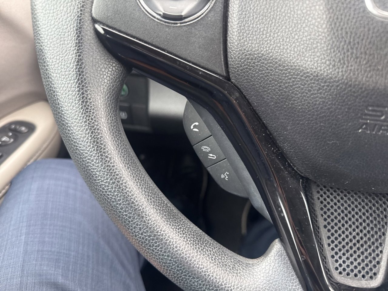 Used 2016 Honda HR-V LX image 24