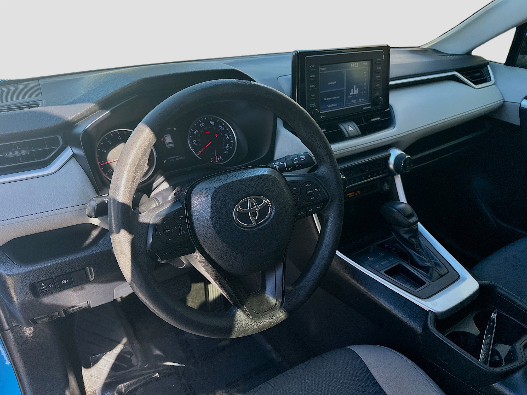 Used 2020 Toyota RAV4 XLE image 9