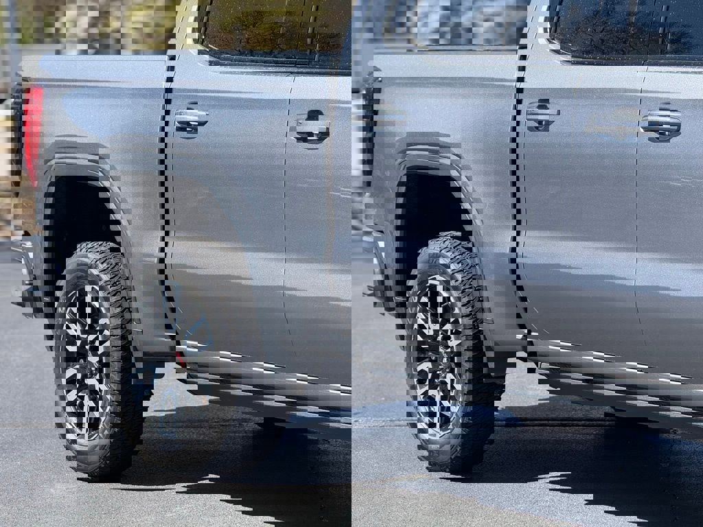 Used 2021 GMC Sierra 1500 AT4 w/ AT4 Value Package image 10