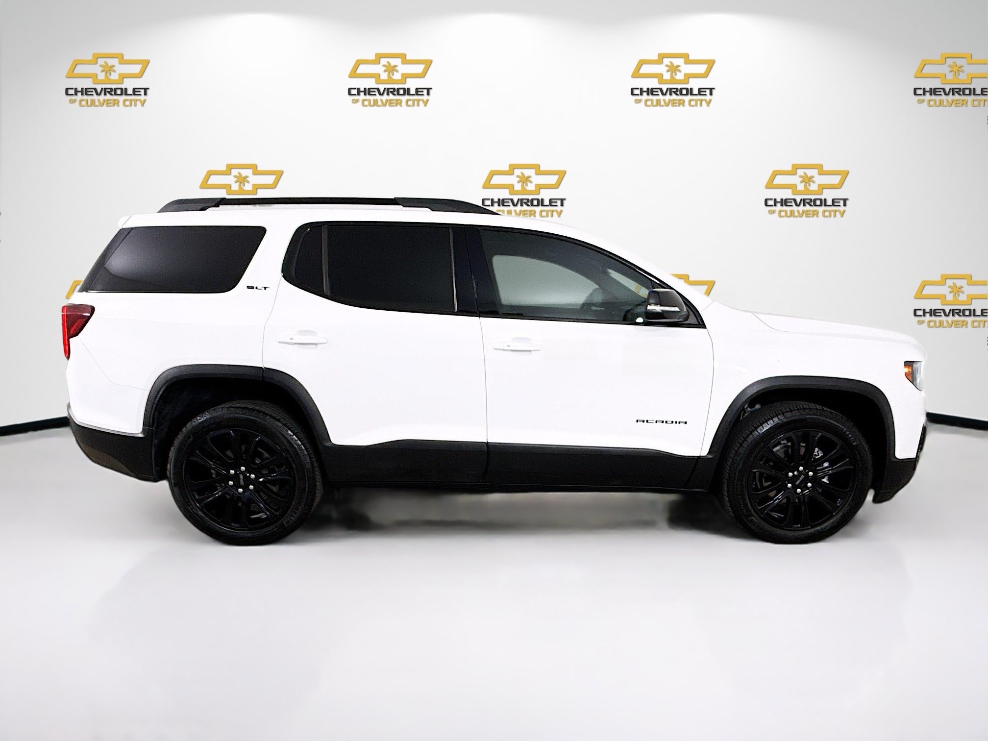 Used 2023 GMC Acadia SLT w/ Elevation Edition AWD/4WD image 9