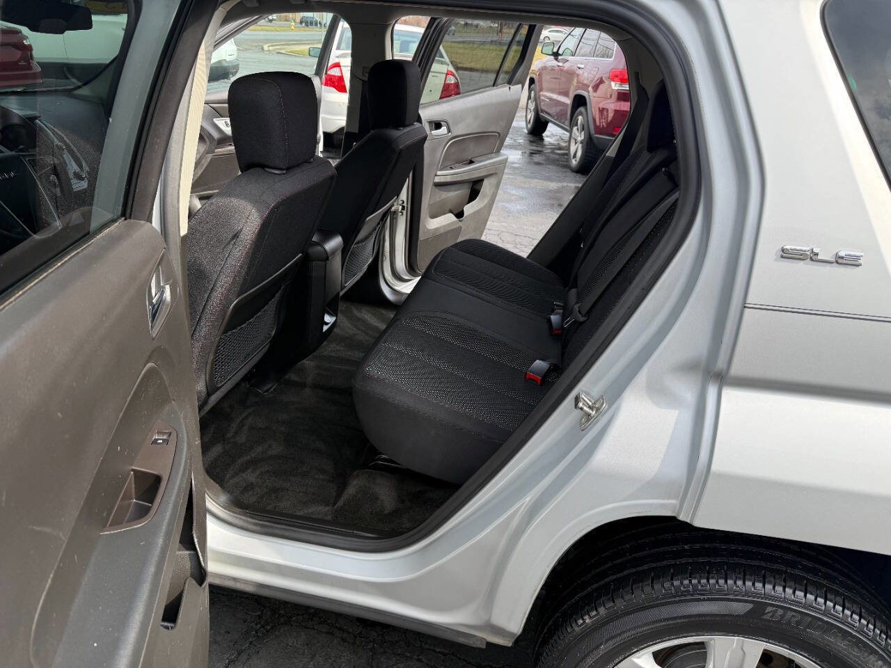 Used 2015 GMC Terrain SLE w/ Convenience Package AWD/4WD image 11