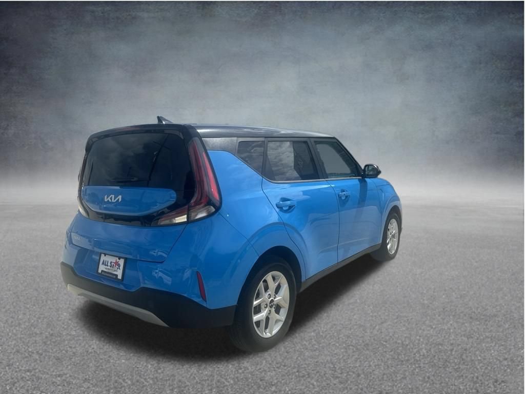 Used 2023 Kia Soul S FWD image 7