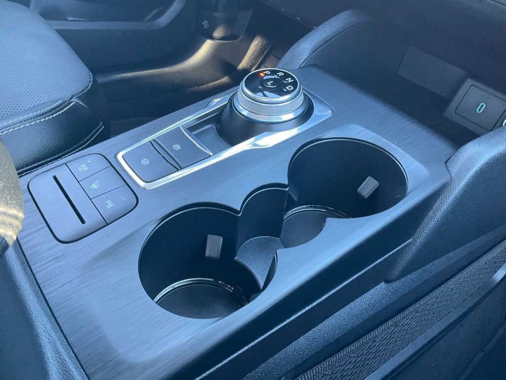 Used 2020 Ford Escape Titanium image 42