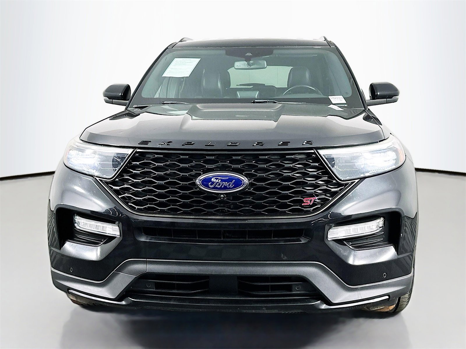 Used 2020 Ford Explorer ST w/ Premium Technology Package image 2