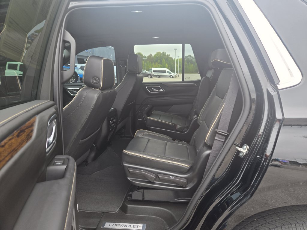 Used 2023 Chevrolet Tahoe Premier AWD/4WD image 8