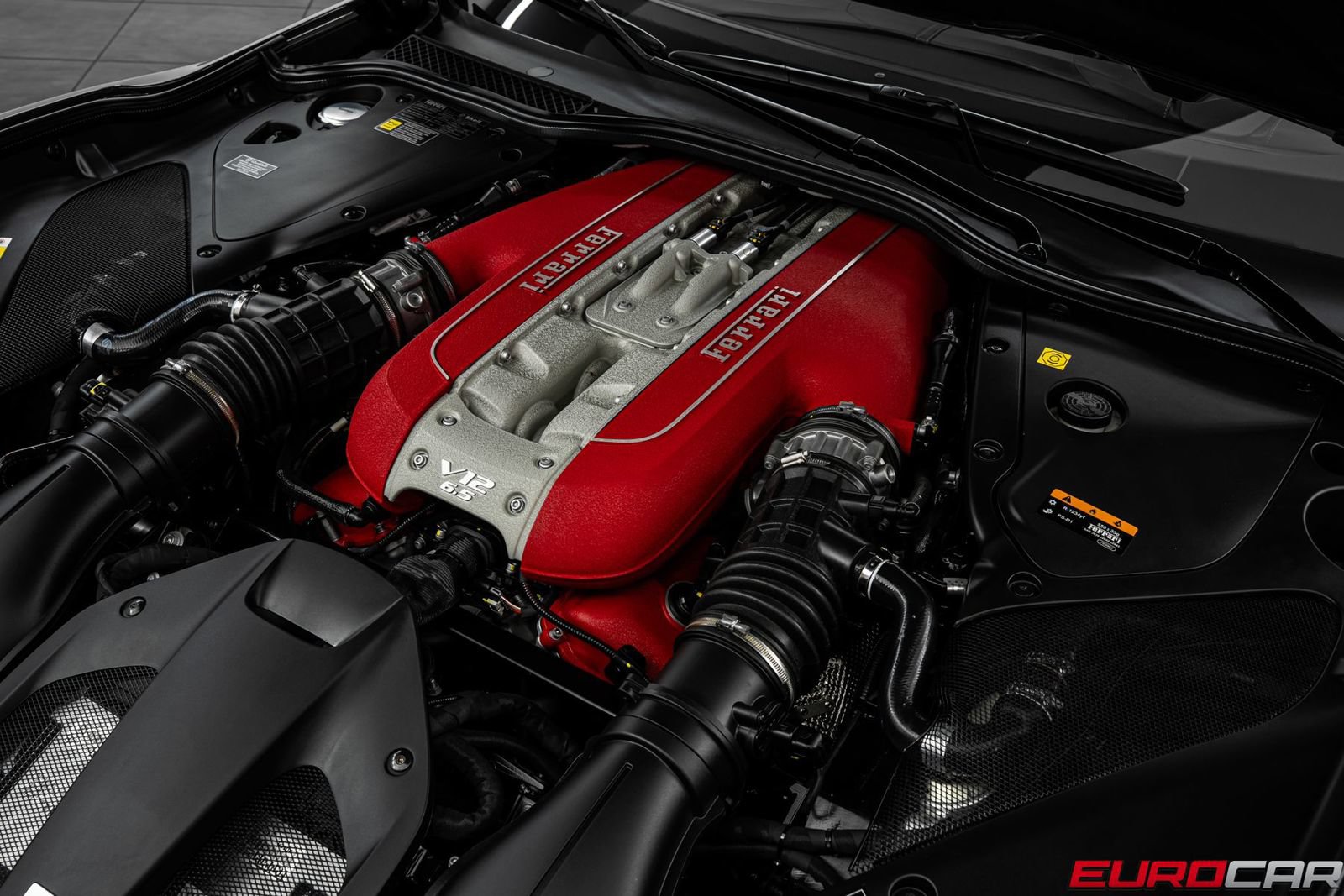 Used 2023 Ferrari 812 GTS RWD image 12
