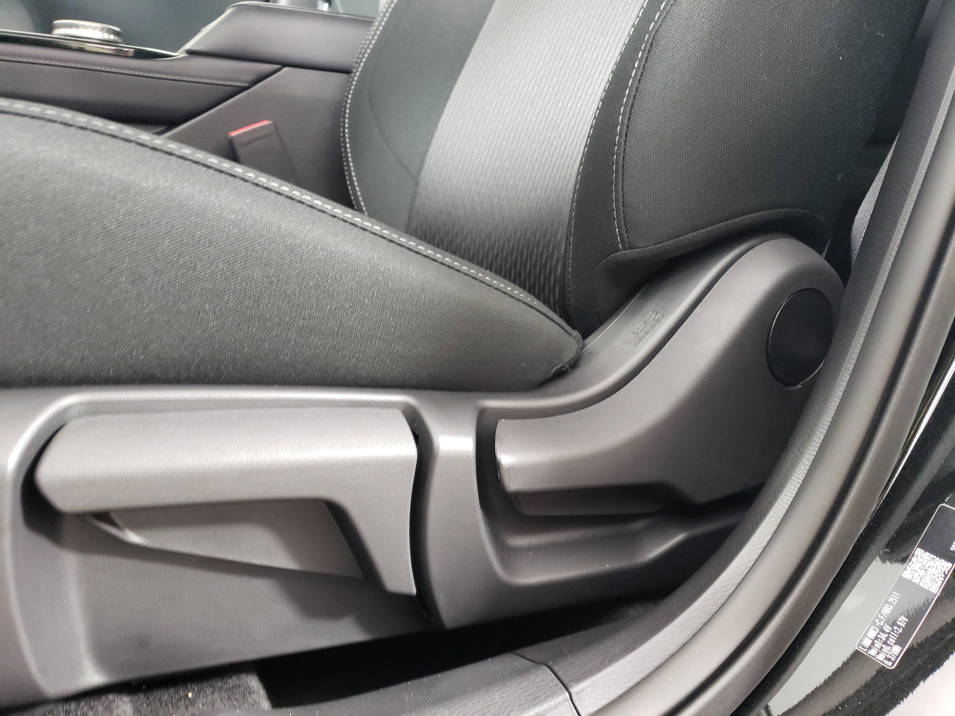 New 2026 Mitsubishi Outlander ES image 10