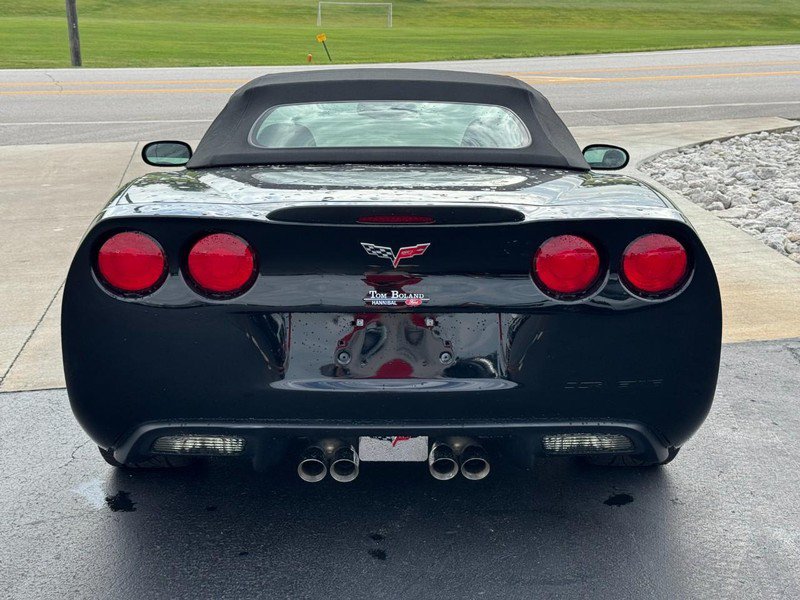 Used 2013 Chevrolet Corvette Convertible w/ 3LT Preferred Equipment Group RWD image 4