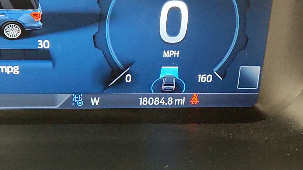 Used 2023 Ford Expedition Limited image 16