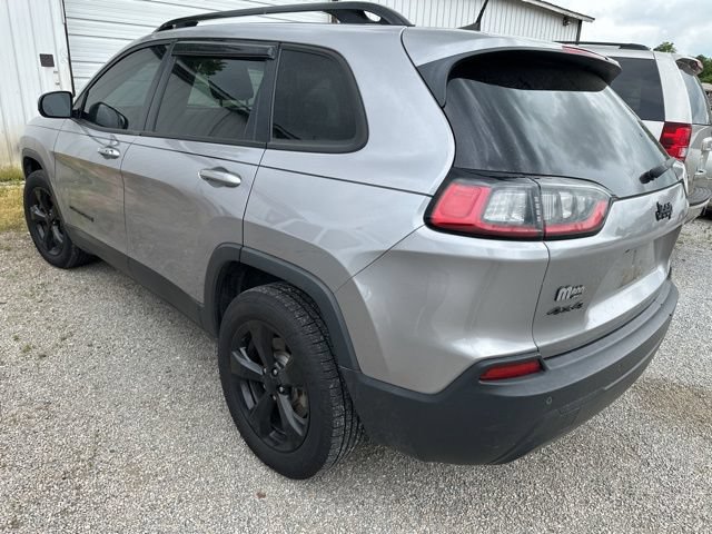 Used 2019 Jeep Cherokee Latitude Plus AWD/4WD image 4
