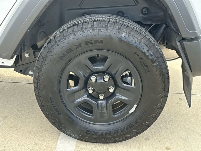 Used 2025 Jeep Wrangler Sport image 12