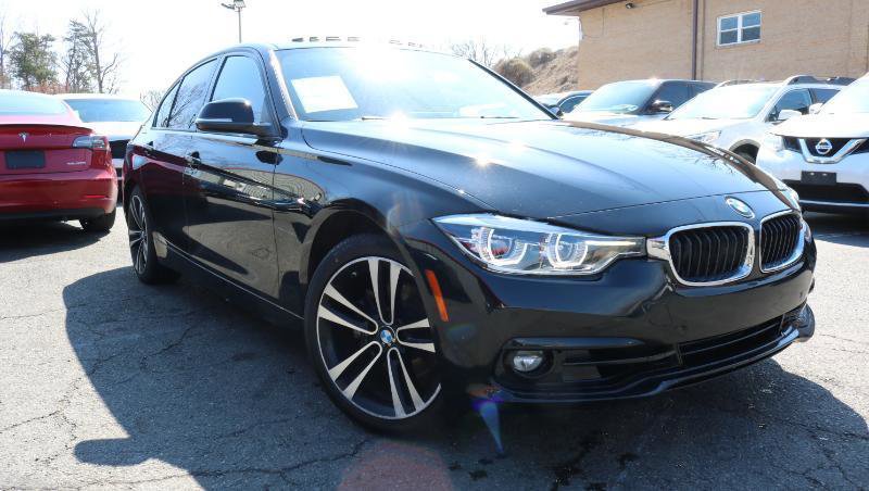 Used 2018 BMW 330i 330i Sedan w/ Premium Package image 3
