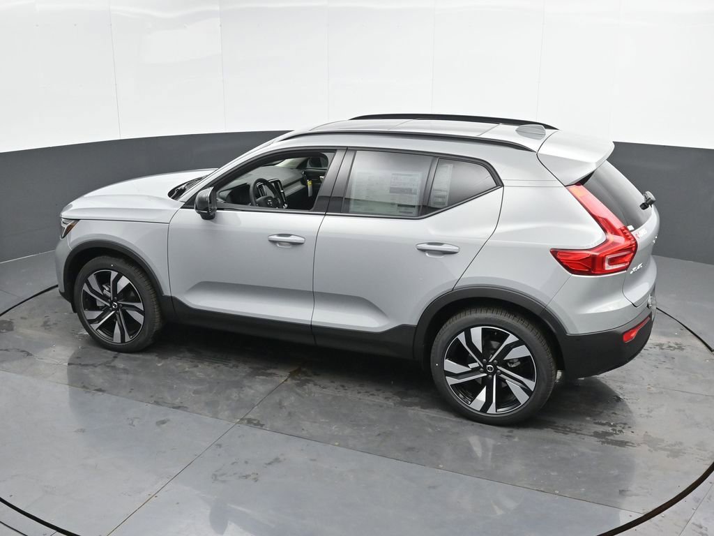 New 2025 Volvo XC40 B5 Ultra w/ Climate Package AWD/4WD image 39