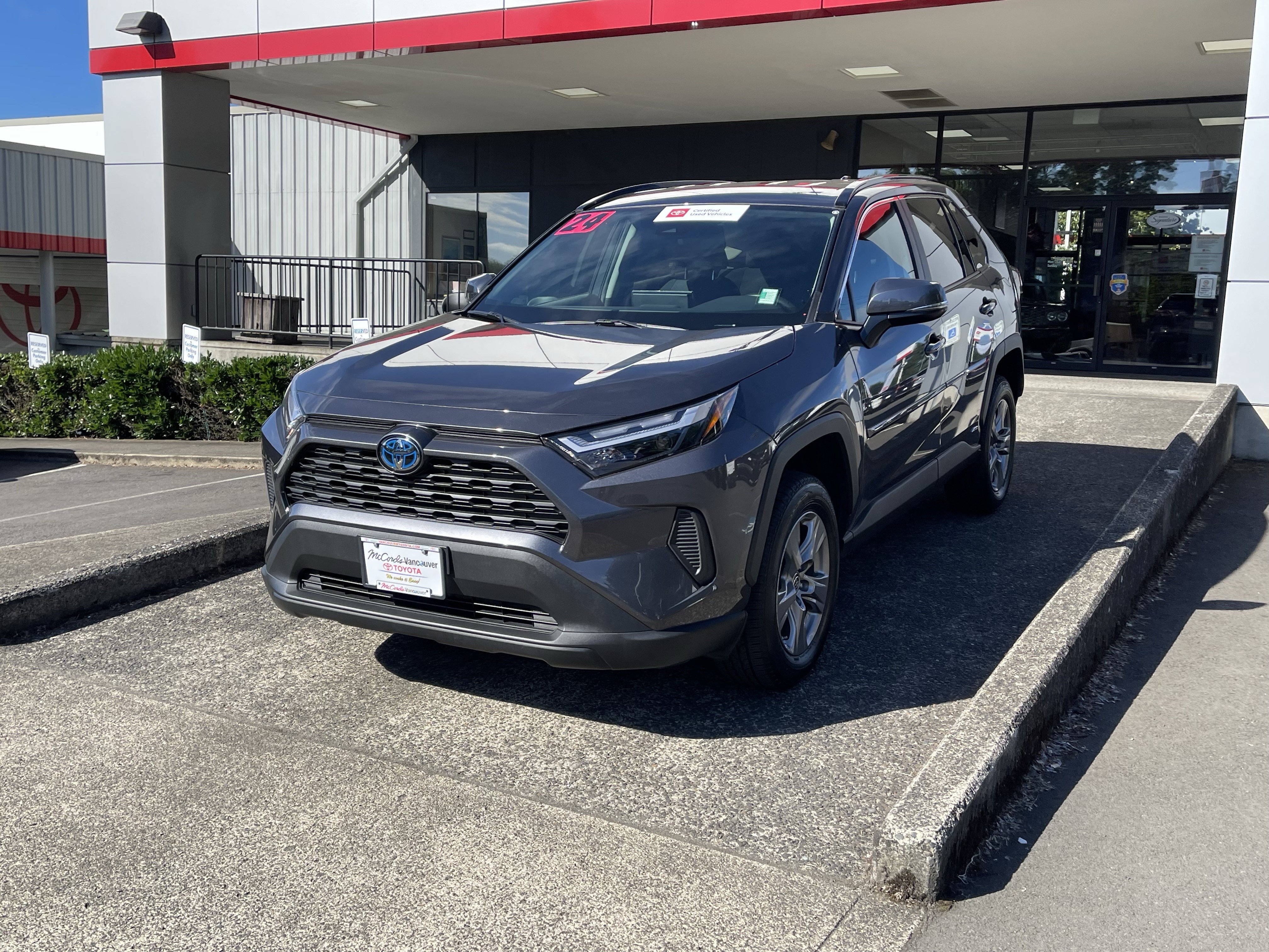 Certified 2024 Toyota RAV4 LE AWD/4WD image 3