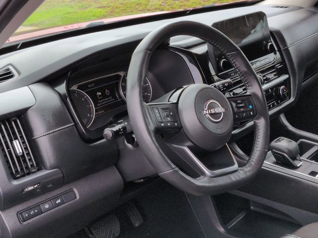 Used 2023 Nissan Pathfinder SL AWD/4WD image 29