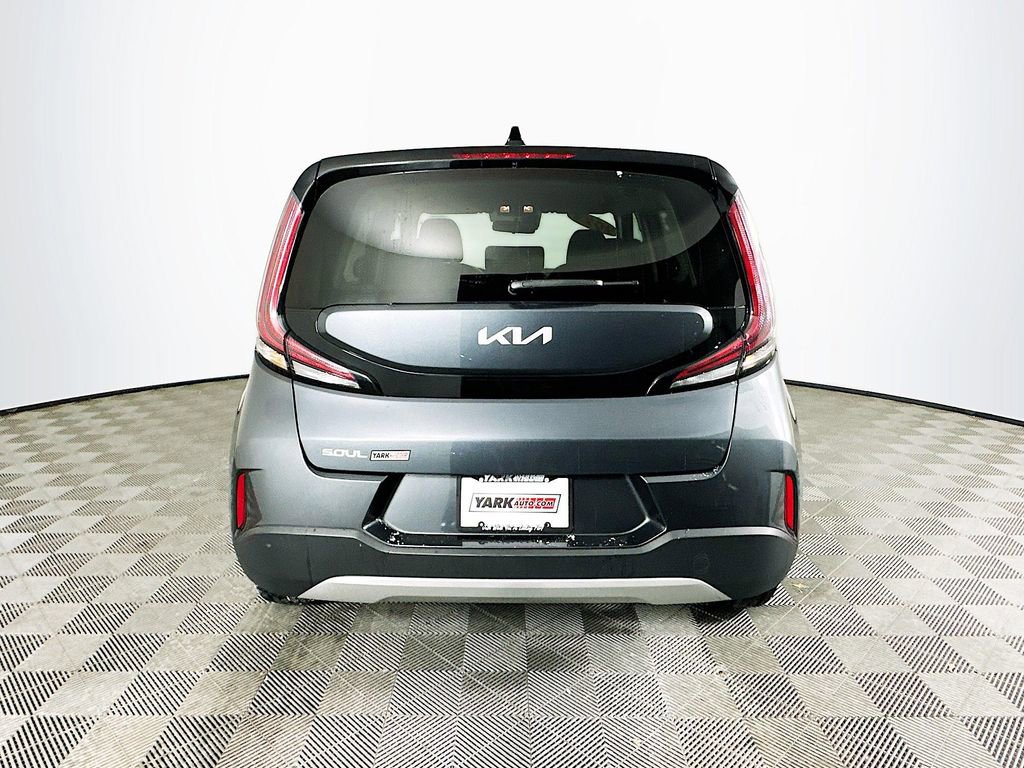 Used 2024 Kia Soul LX w/ Option Group 015 image 9