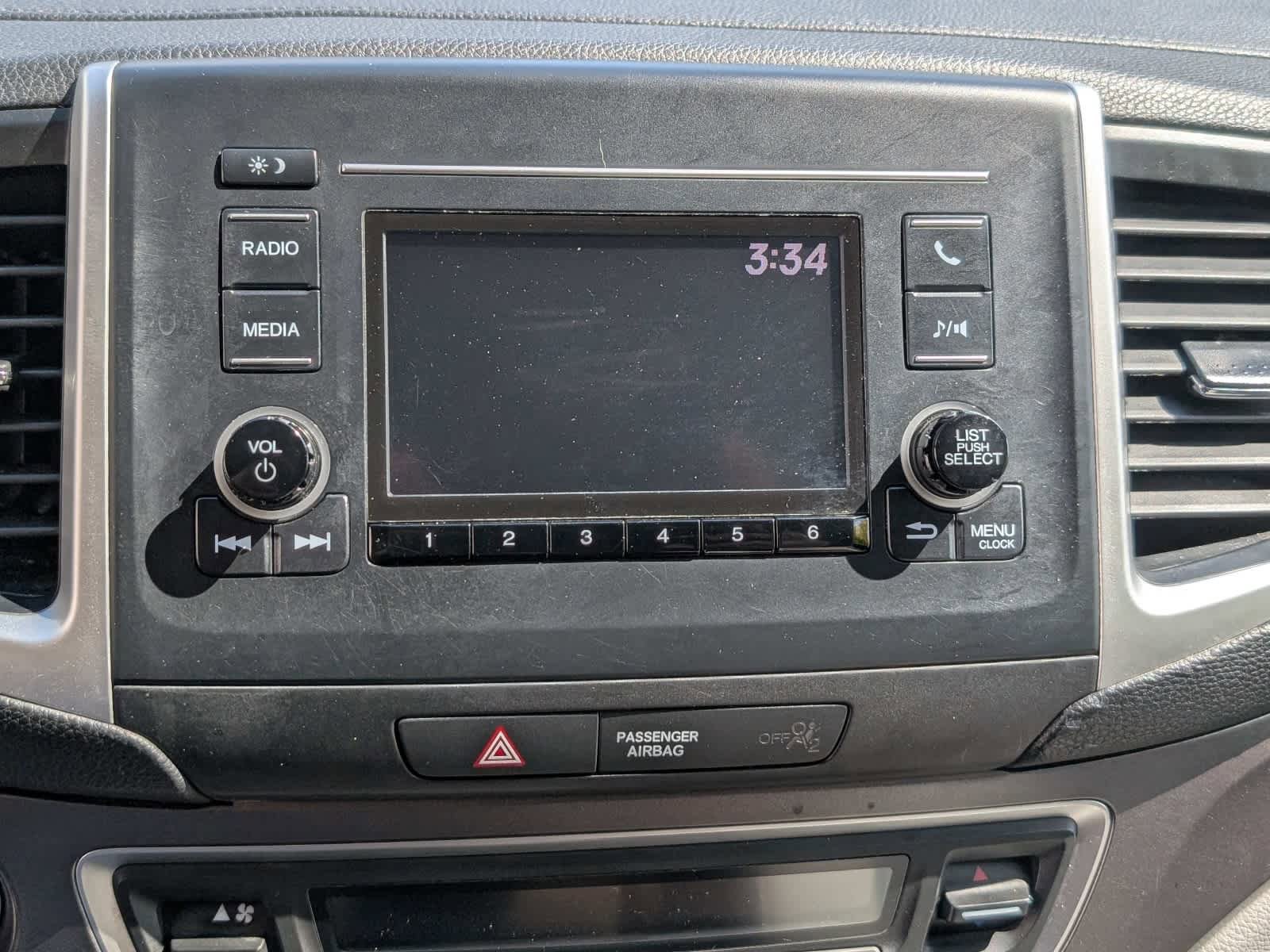 Used 2018 Honda Pilot LX image 22