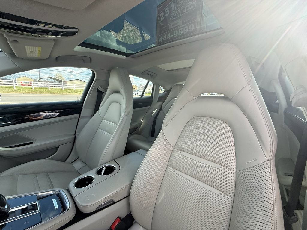 Used 2018 Porsche Panamera 4S image 13