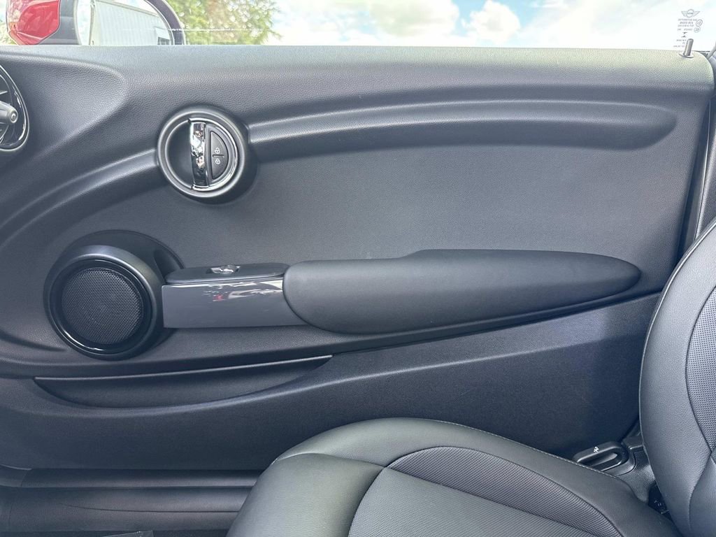 Used 2021 MINI Cooper Convertible FWD image 19