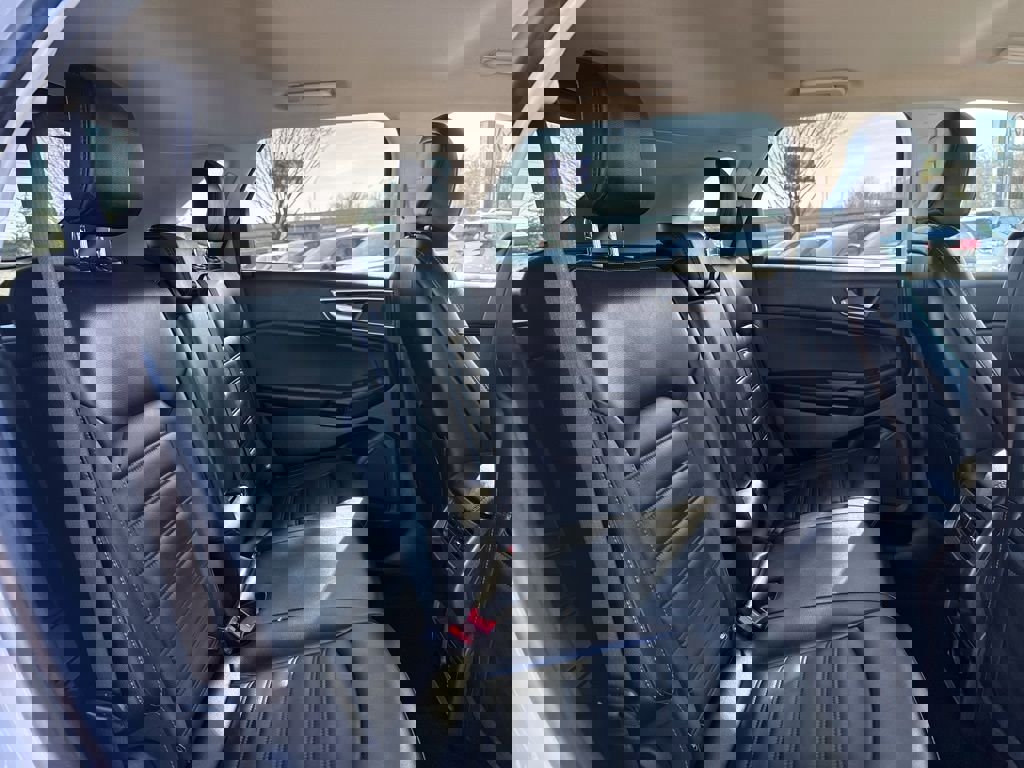 Used 2022 Ford Edge SEL w/ Convenience Package image 27