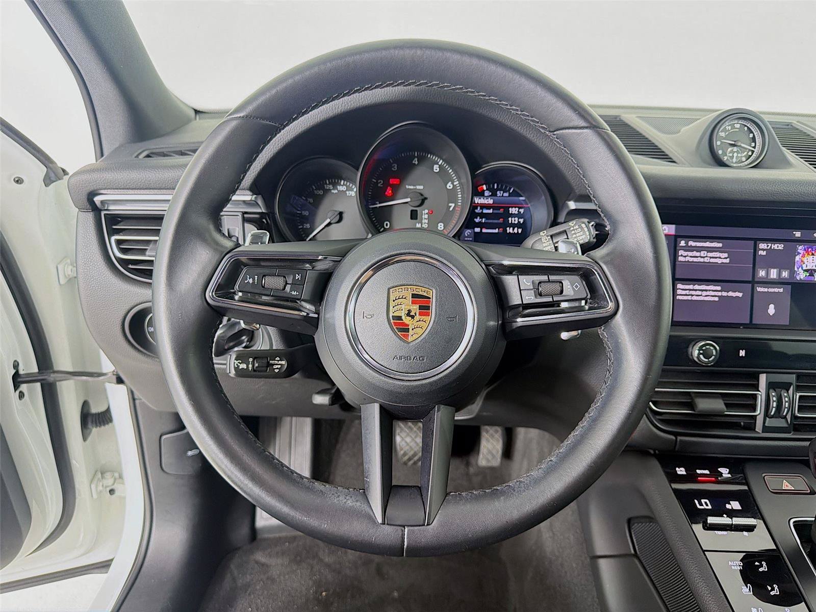 Certified 2023 Porsche Macan Turbo AWD/4WD image 11