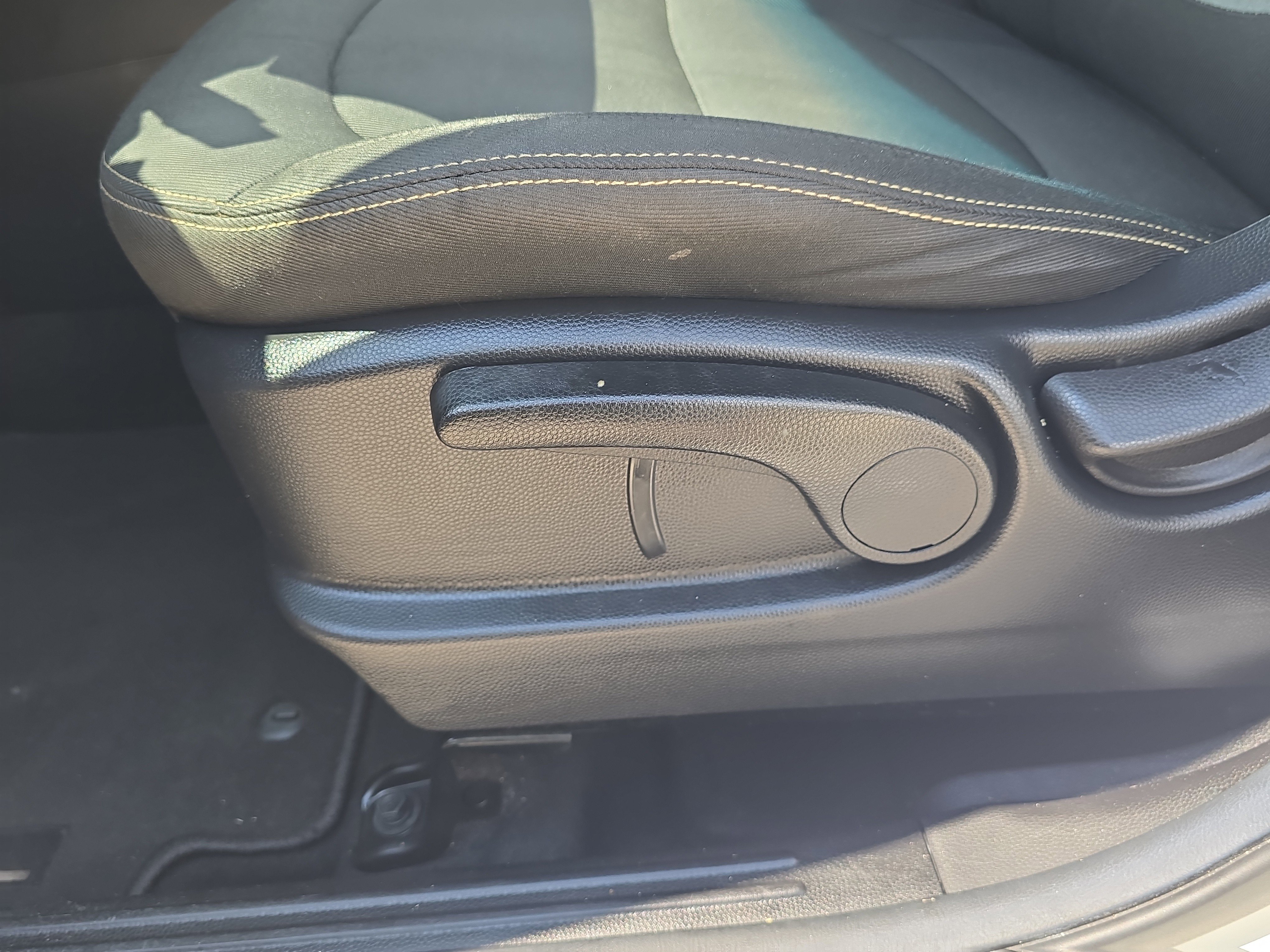 Used 2016 Kia Soul + image 20